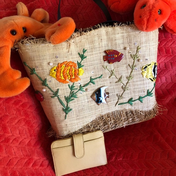 Awesome Hype Tropical Fish straw bag with card holder - Picture 1 of 4